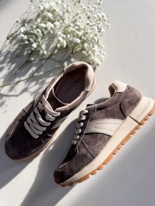 Sneakersy Chocolate Brown Zamsz